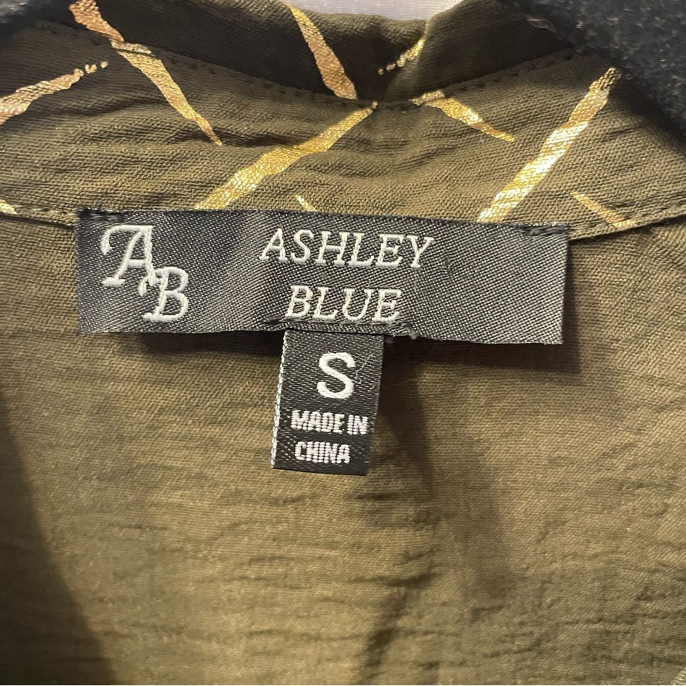 Corporate Metallic Geometric Short Sleeve Cuffed Button Front Shirt Small Office - Picture 6 of 16